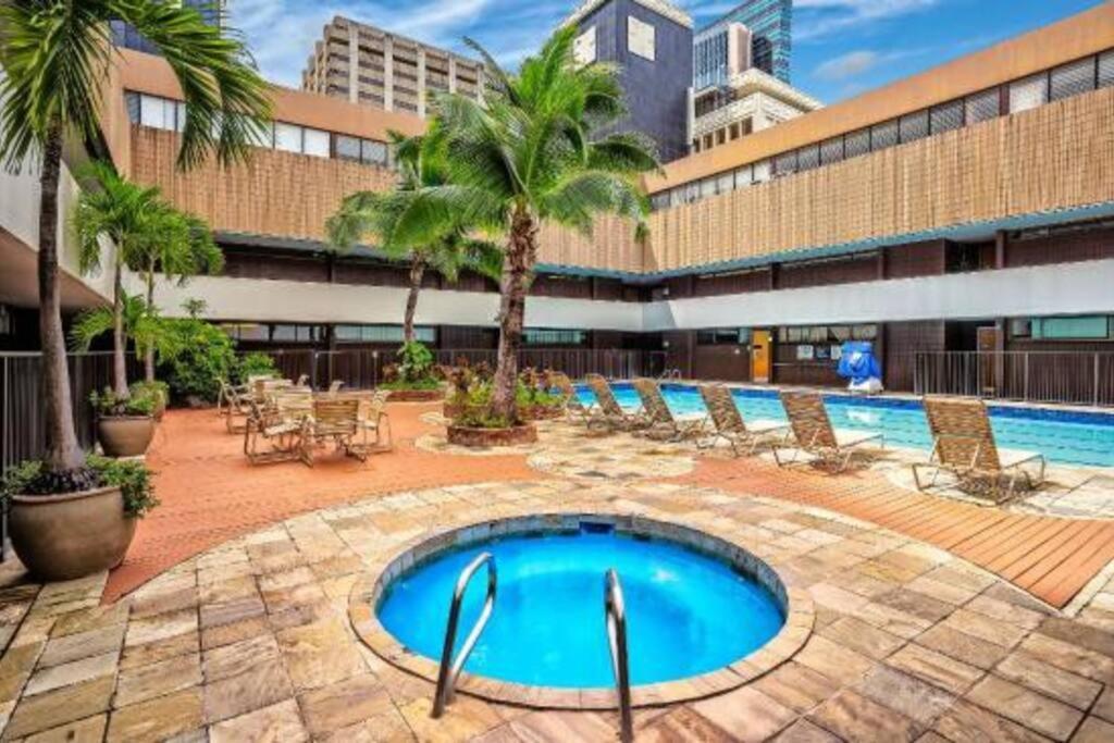2Br Downtown High Ceiling Free Parking And Wifi Apartment Honolulu Ngoại thất bức ảnh